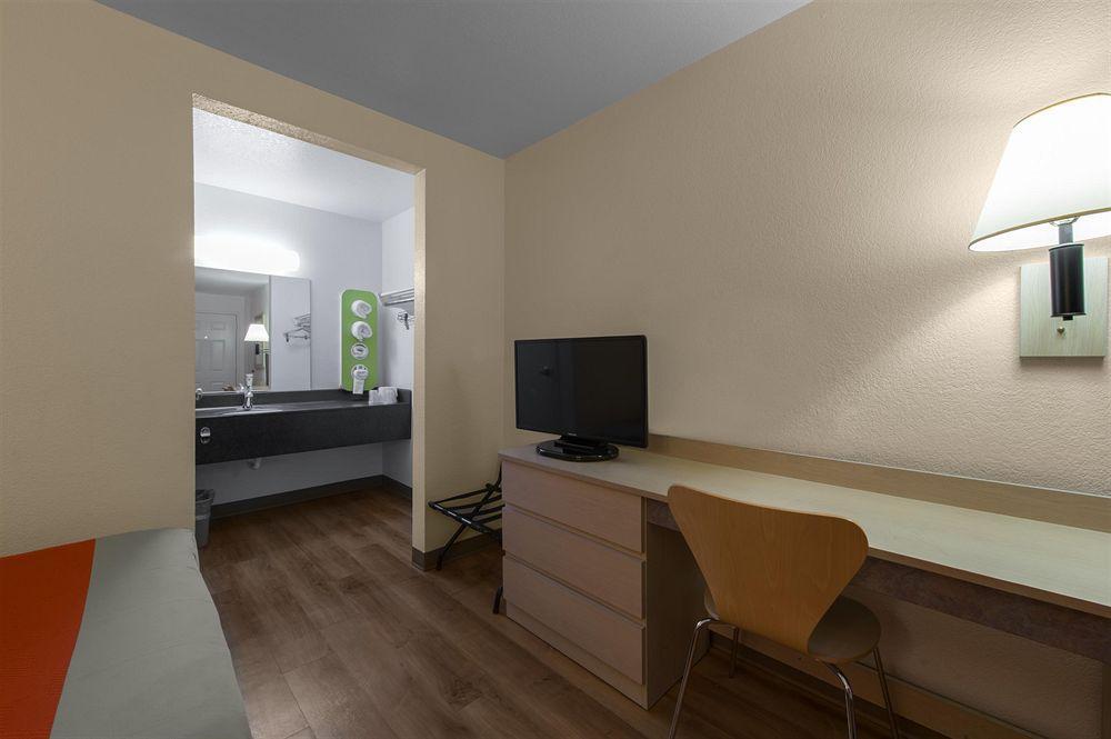 Americas Best Value Hotel