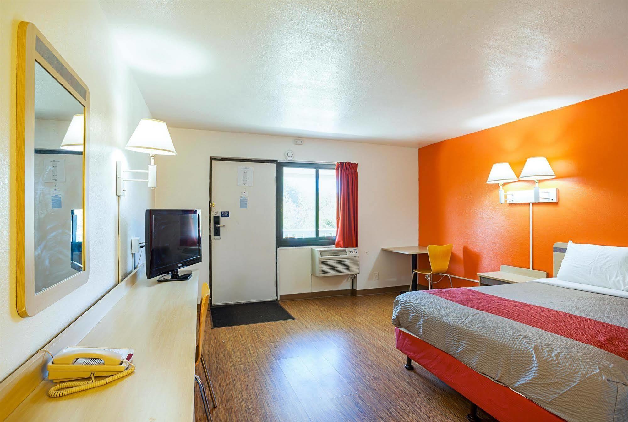 Americas Best Value Hotel